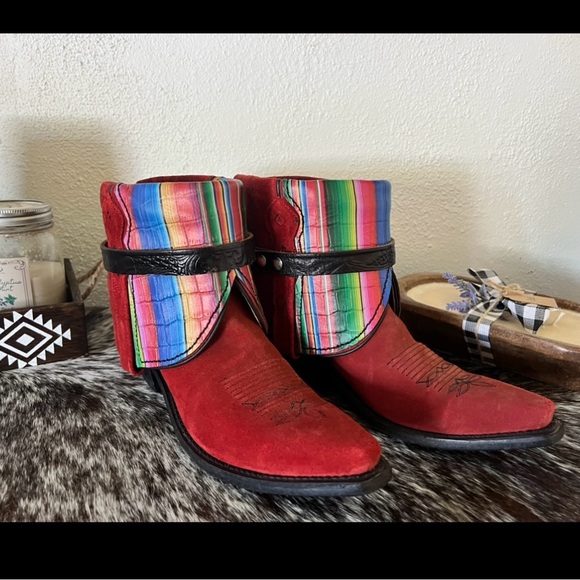 Canty Boots - Picture 3 of 3